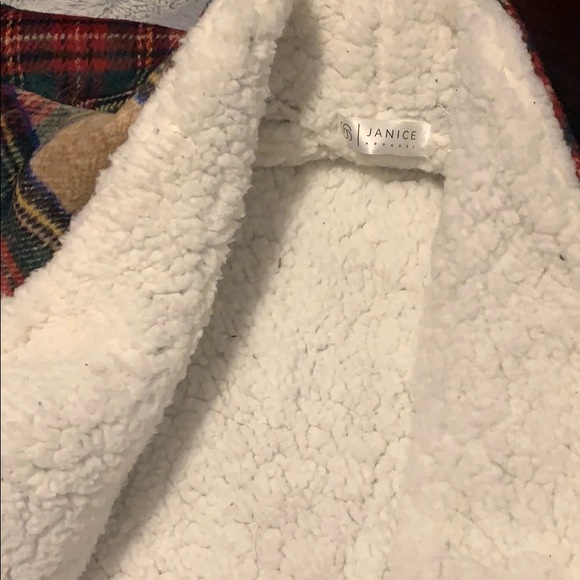 Winter/Fall vest. - Picture 2 of 2